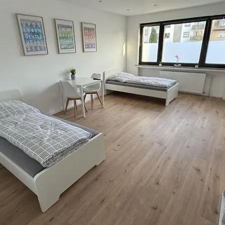 Monteur & Messezimmer Homestay *