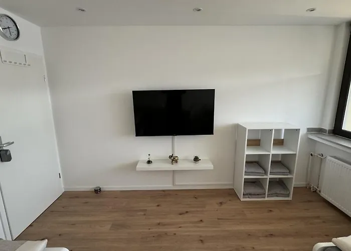 Monteur & Messezimmer *